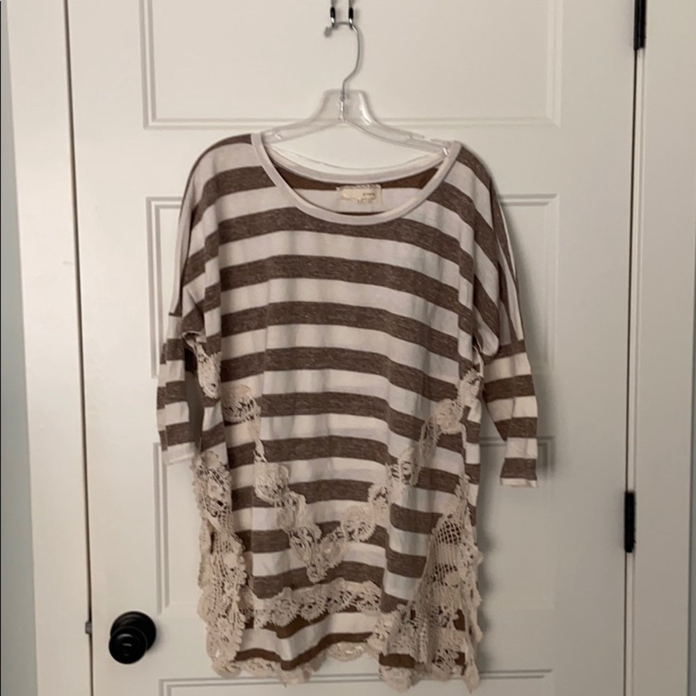 A’reve tunic top size large